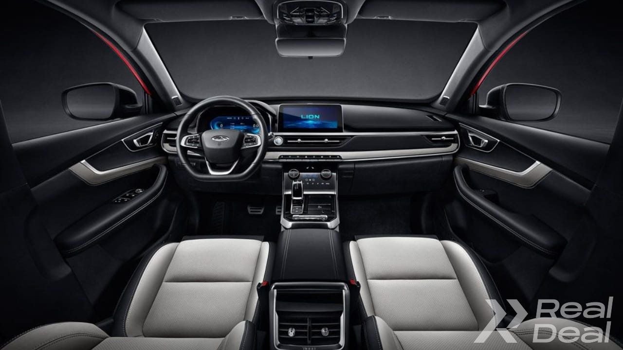 Car image 4
