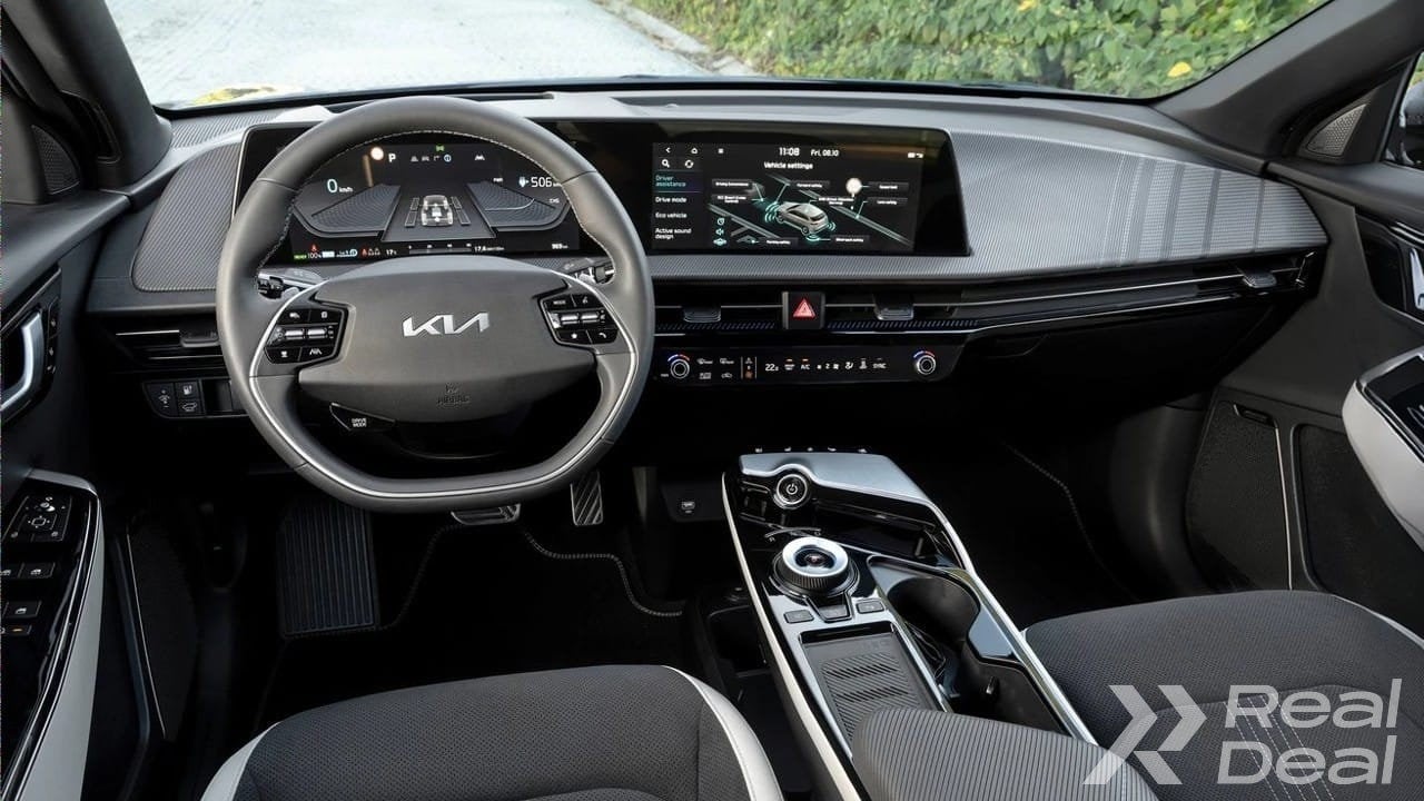 Car image 5