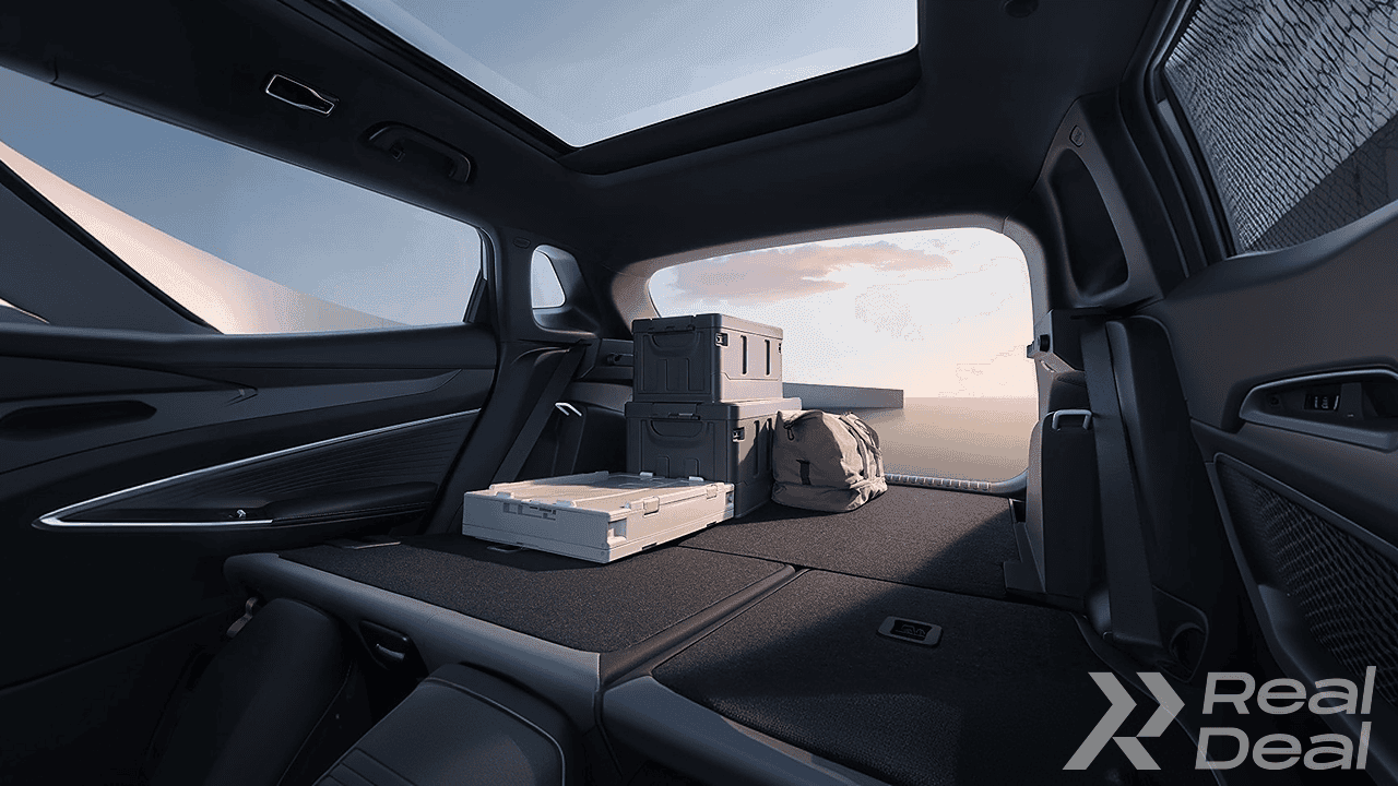 Car image 10