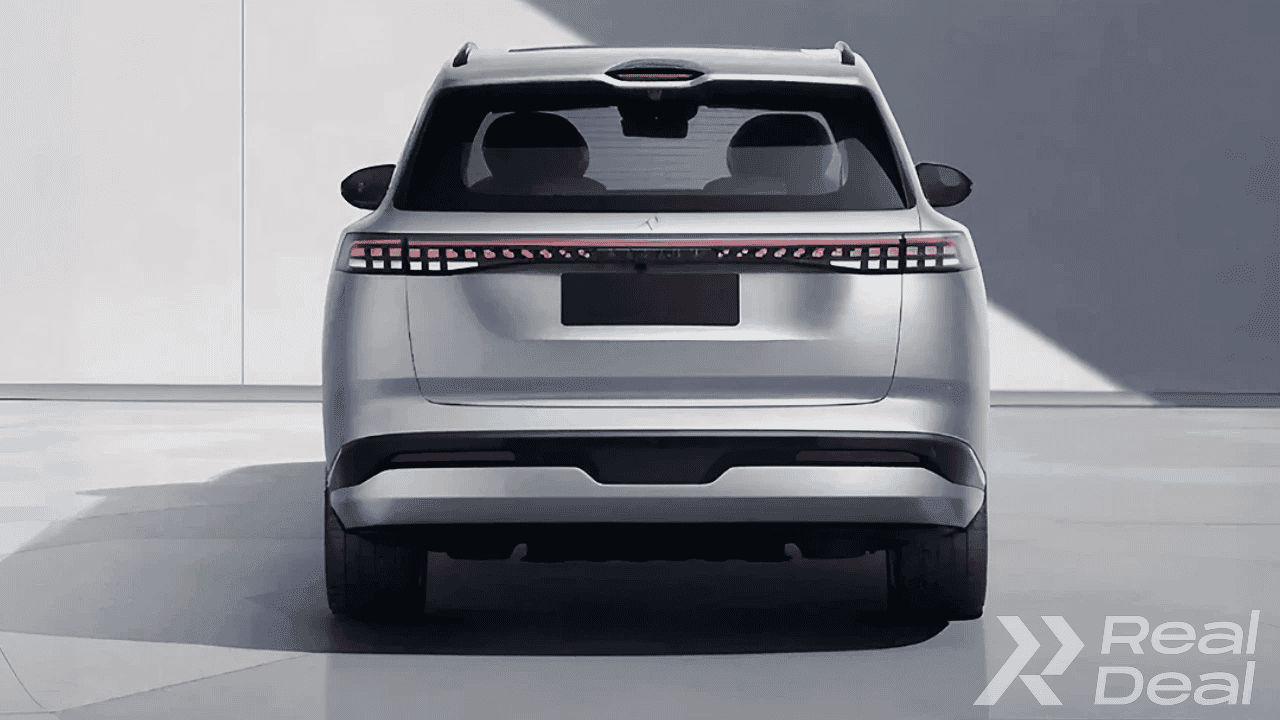 Car image 5