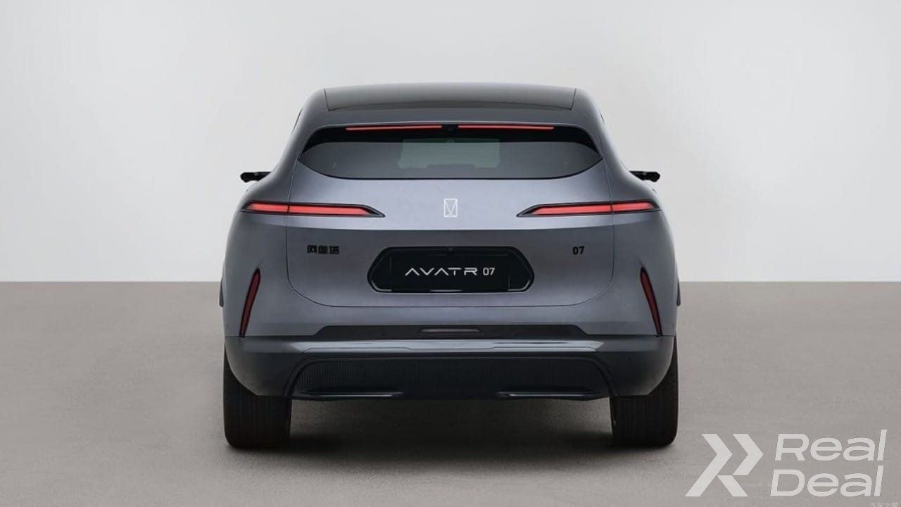Car image 3