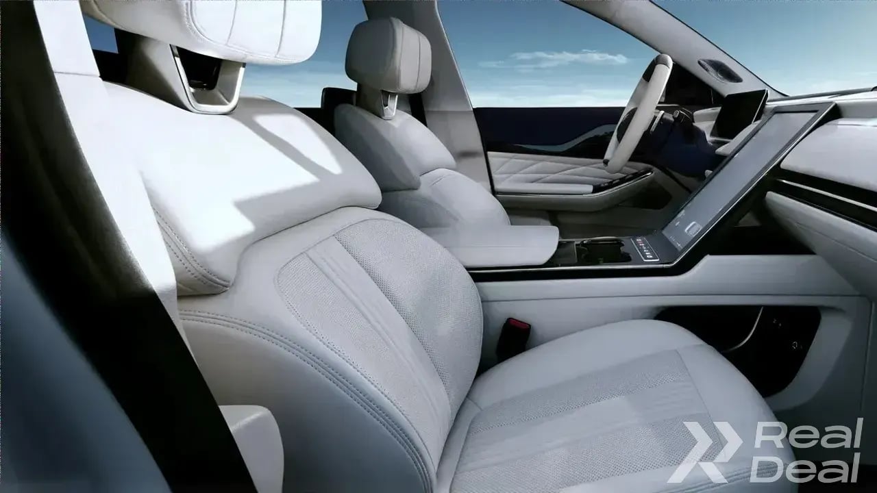 Car image 7