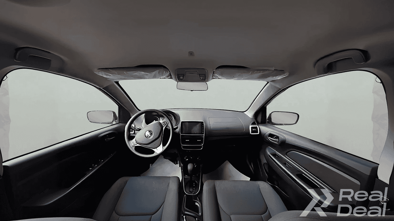 Car image 9