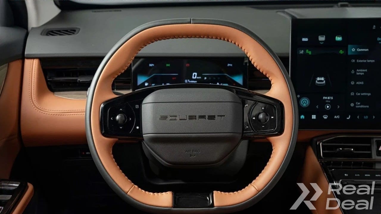 Car image 10