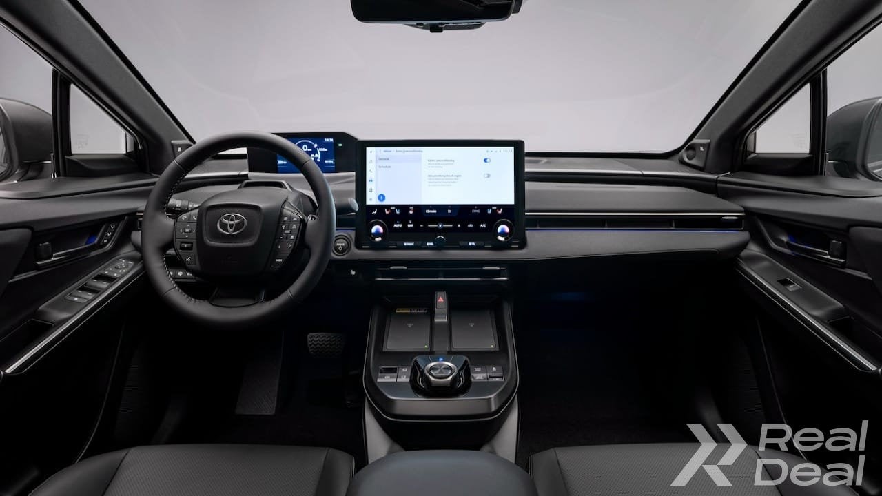 Car image 5