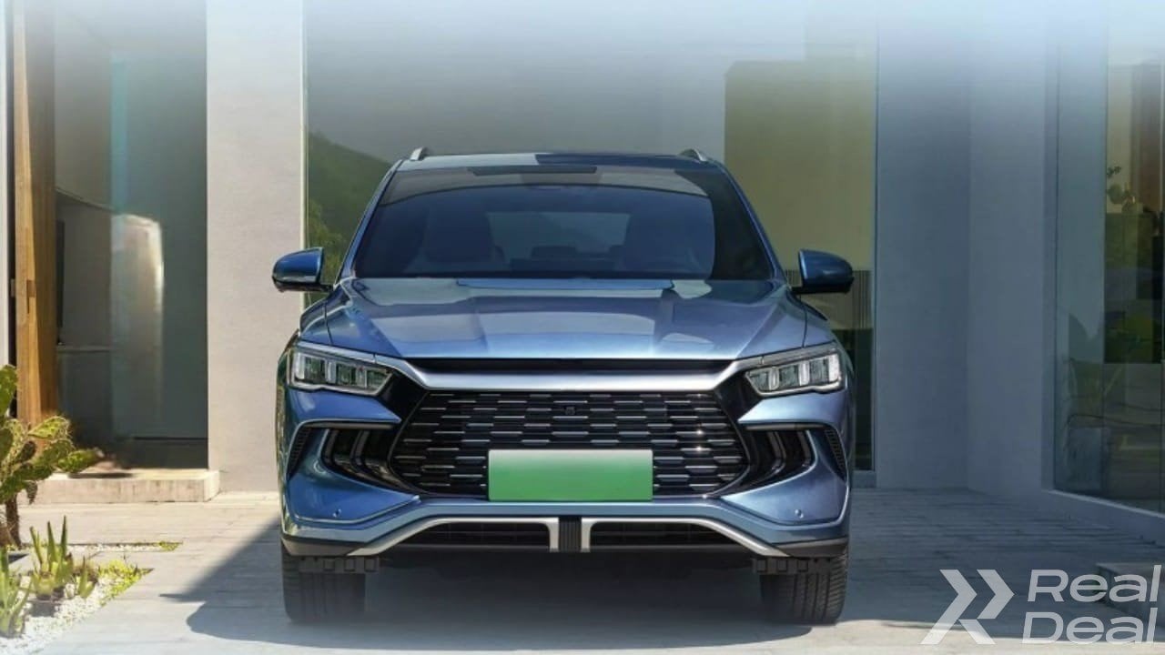 Car image 3