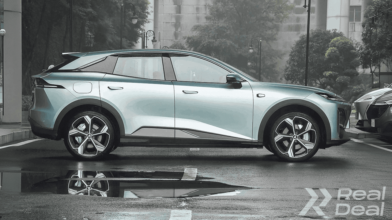 Car image 3