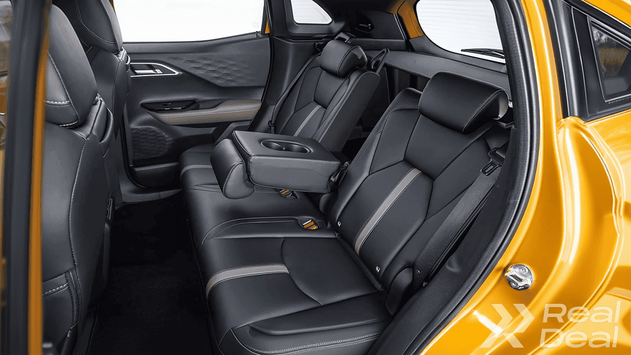 Car image 9