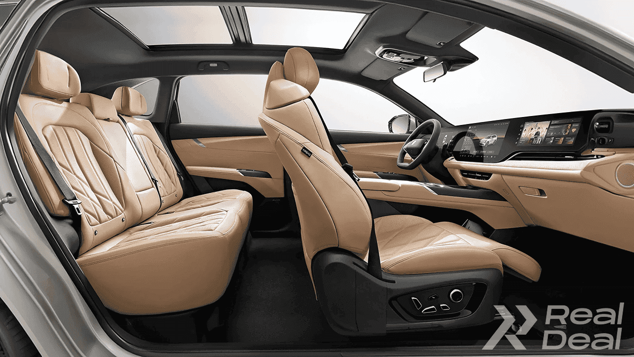 Car image 5