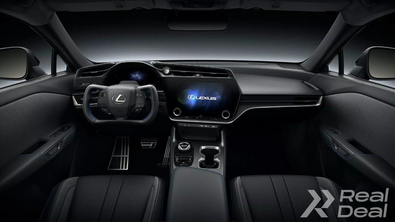 Car image 4