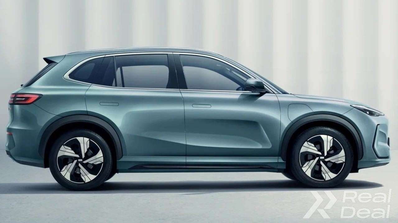 Car image 2