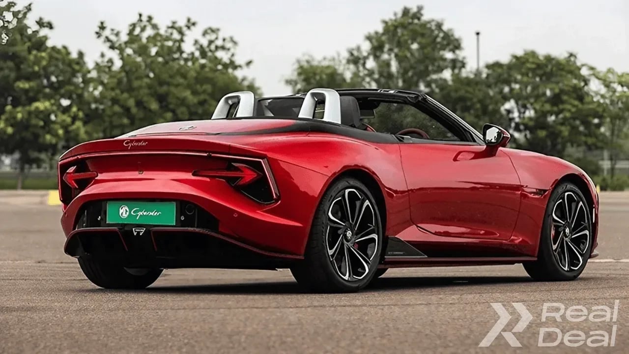 Car image 4