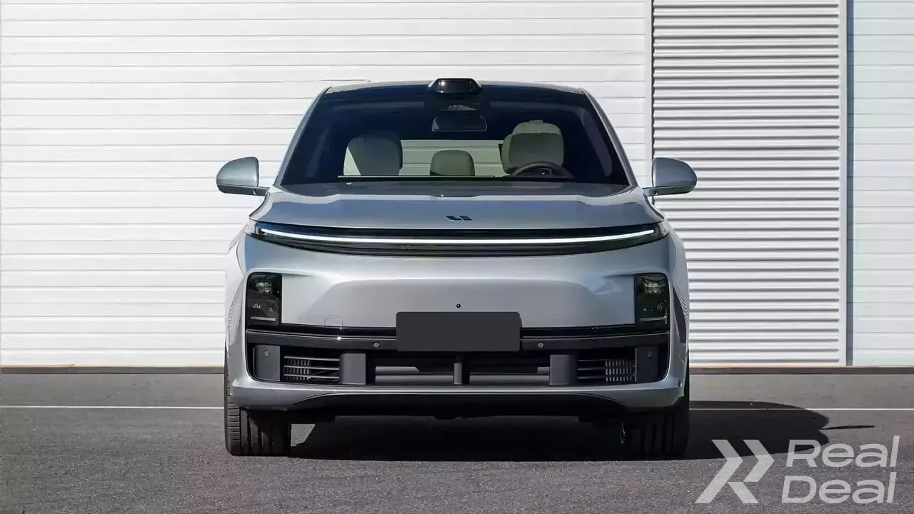 Car image 2