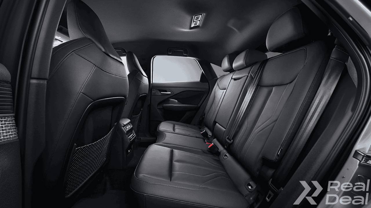 Car image 8