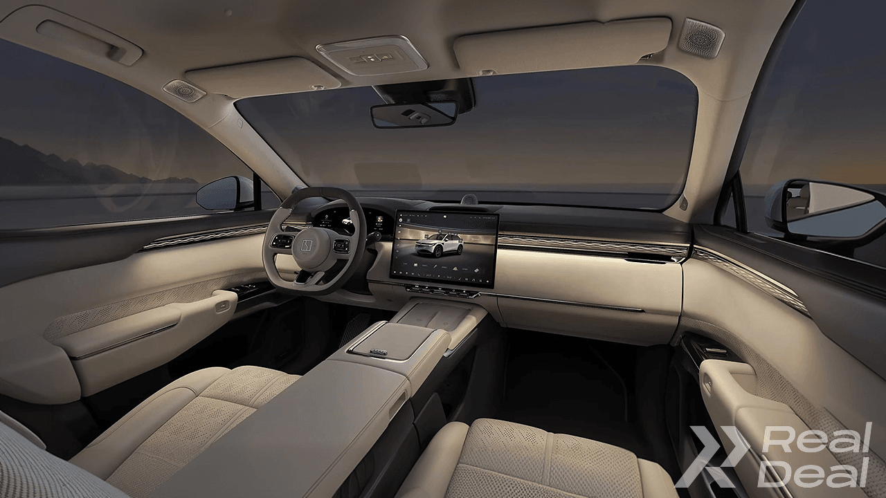 Car image 4