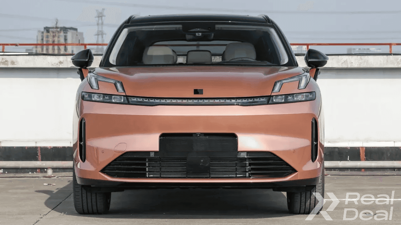 Car image 3