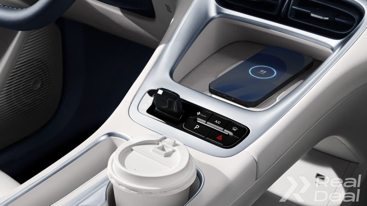 Car image 9