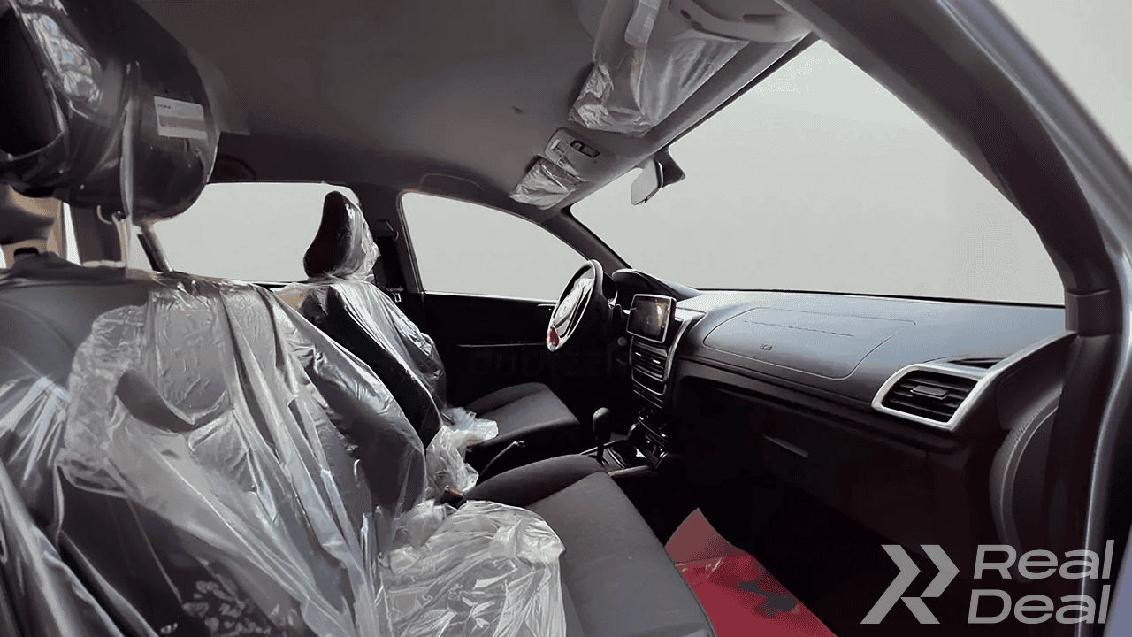 Car image 10