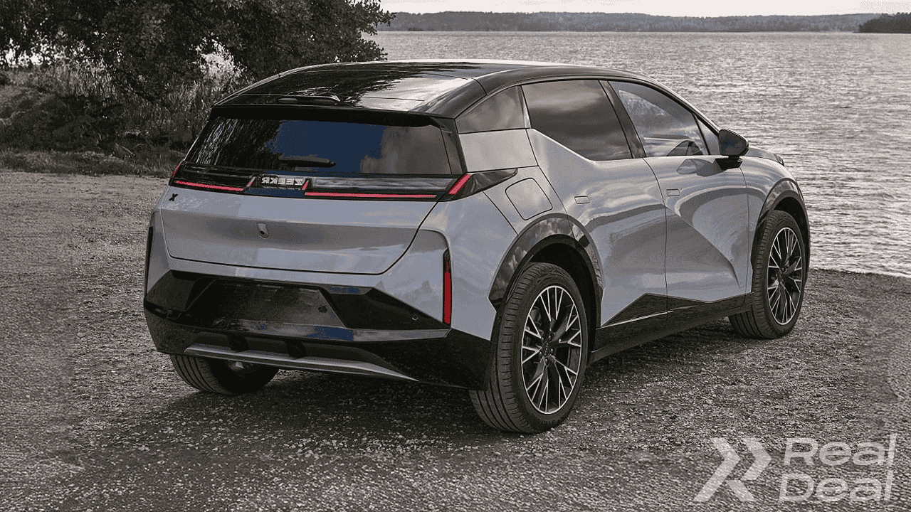 Car image 3