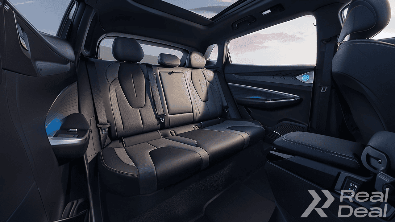 Car image 8