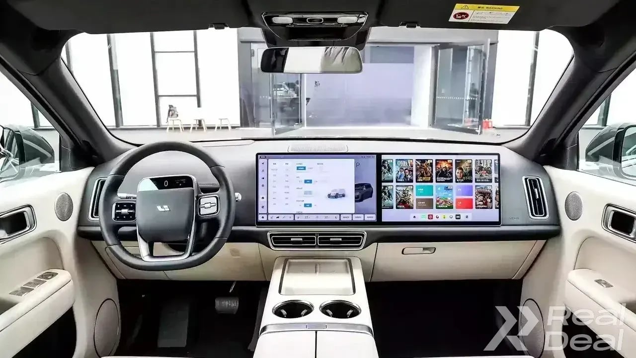 Car image 5