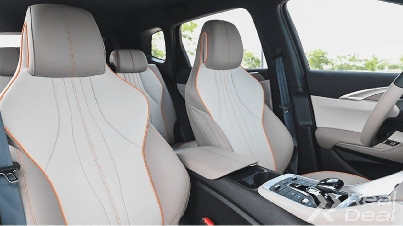 Car image 7