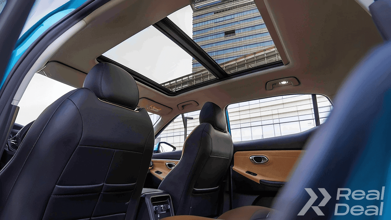 Car image 7