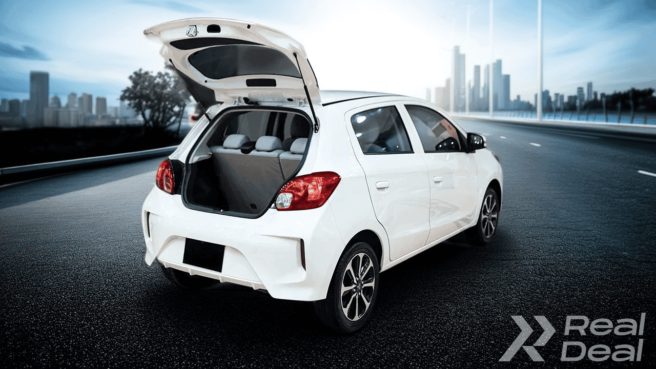 Car image 11