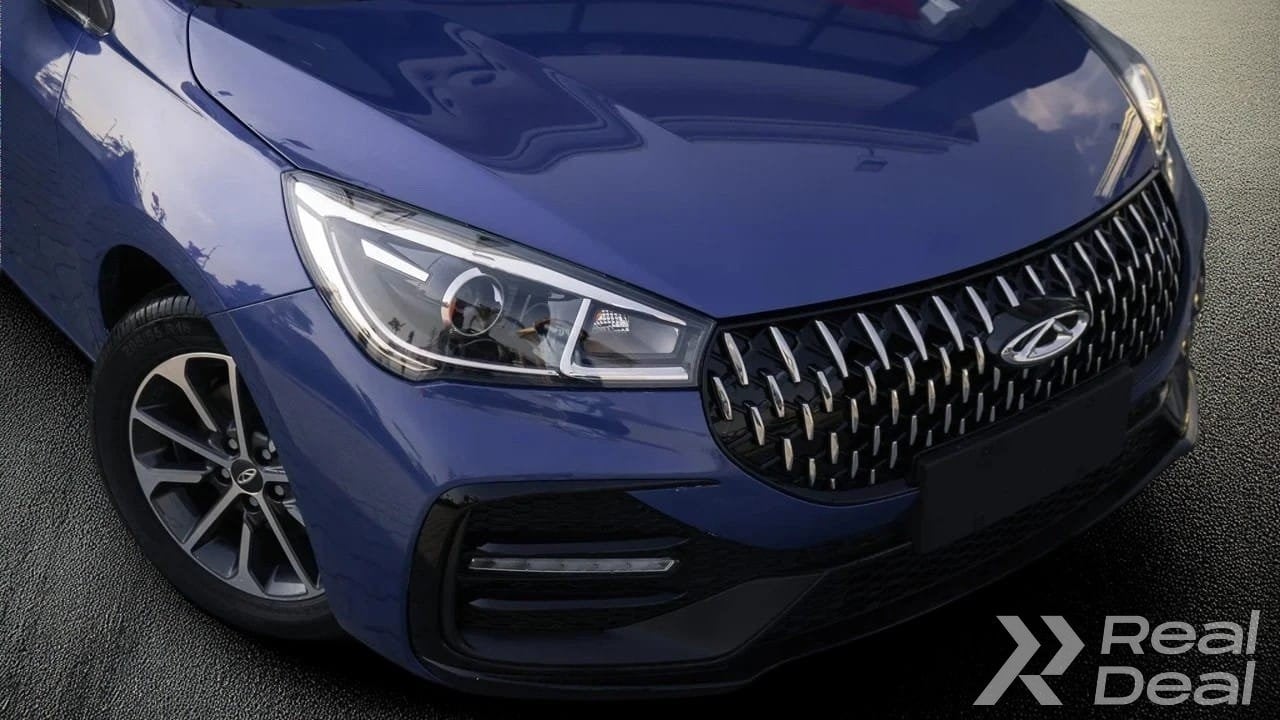 Car image 4